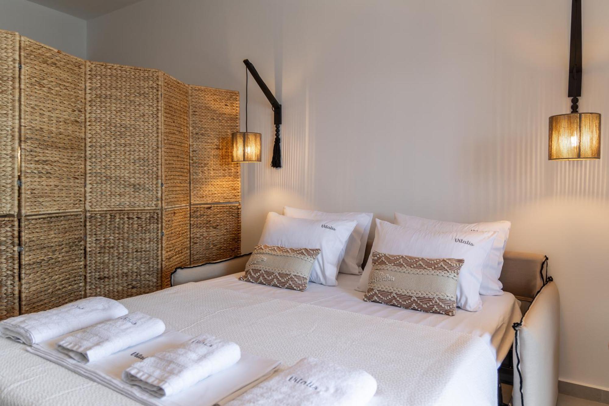 Vitalis Residences - Haven Suites Адамас Екстер'єр фото