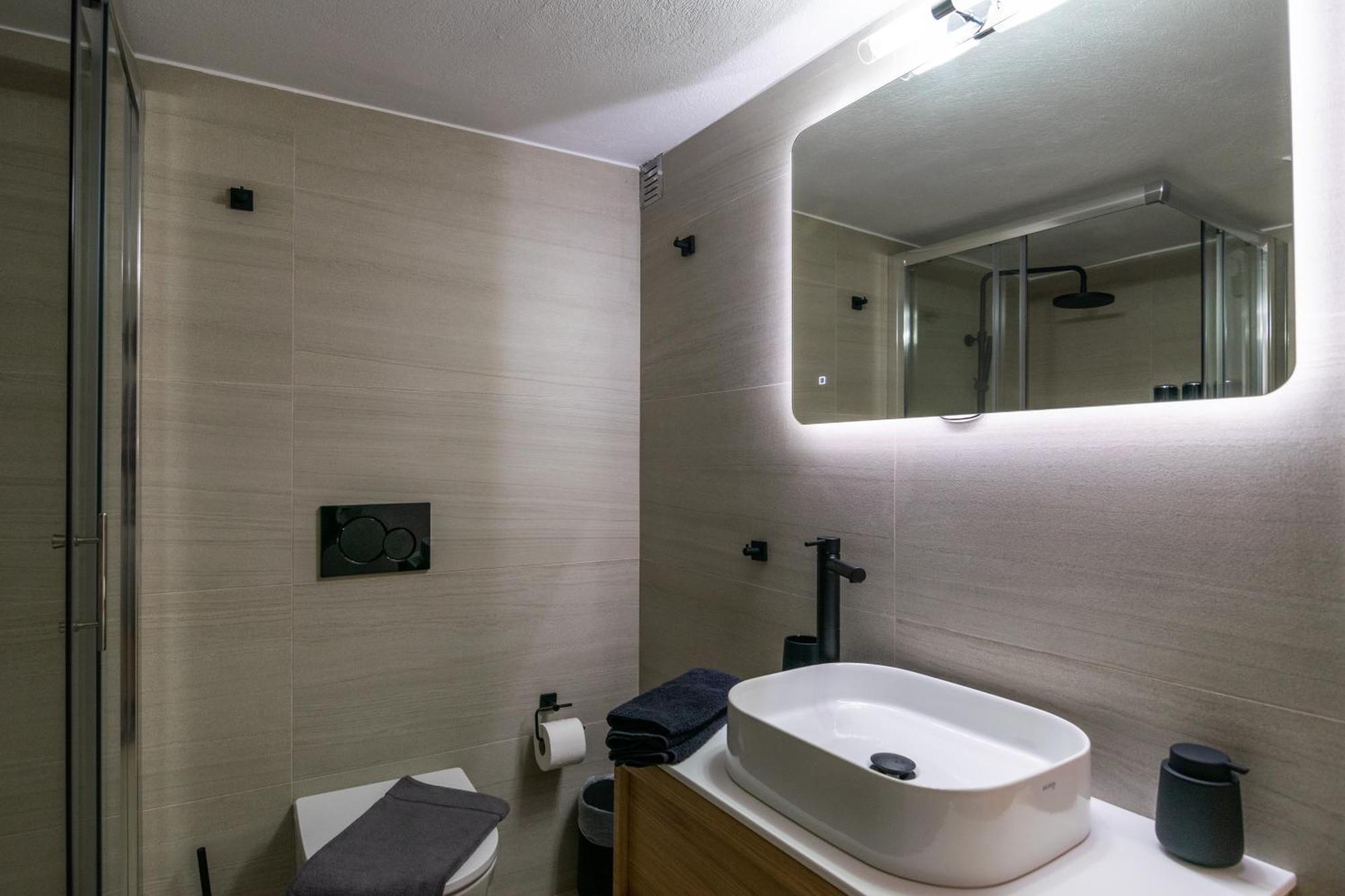 Vitalis Residences - Haven Suites Адамас Екстер'єр фото